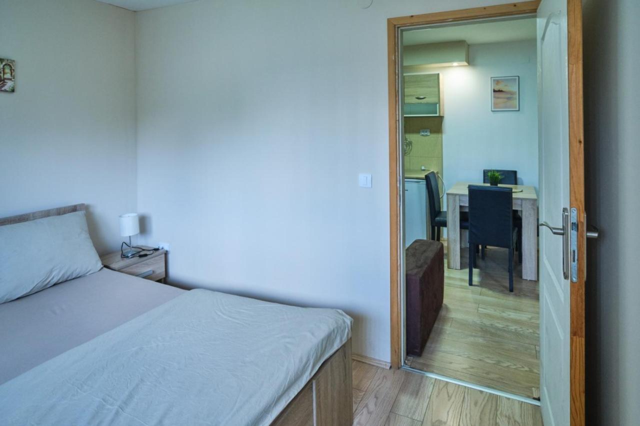 Apartmani Tvins 소코 반자 외부 사진